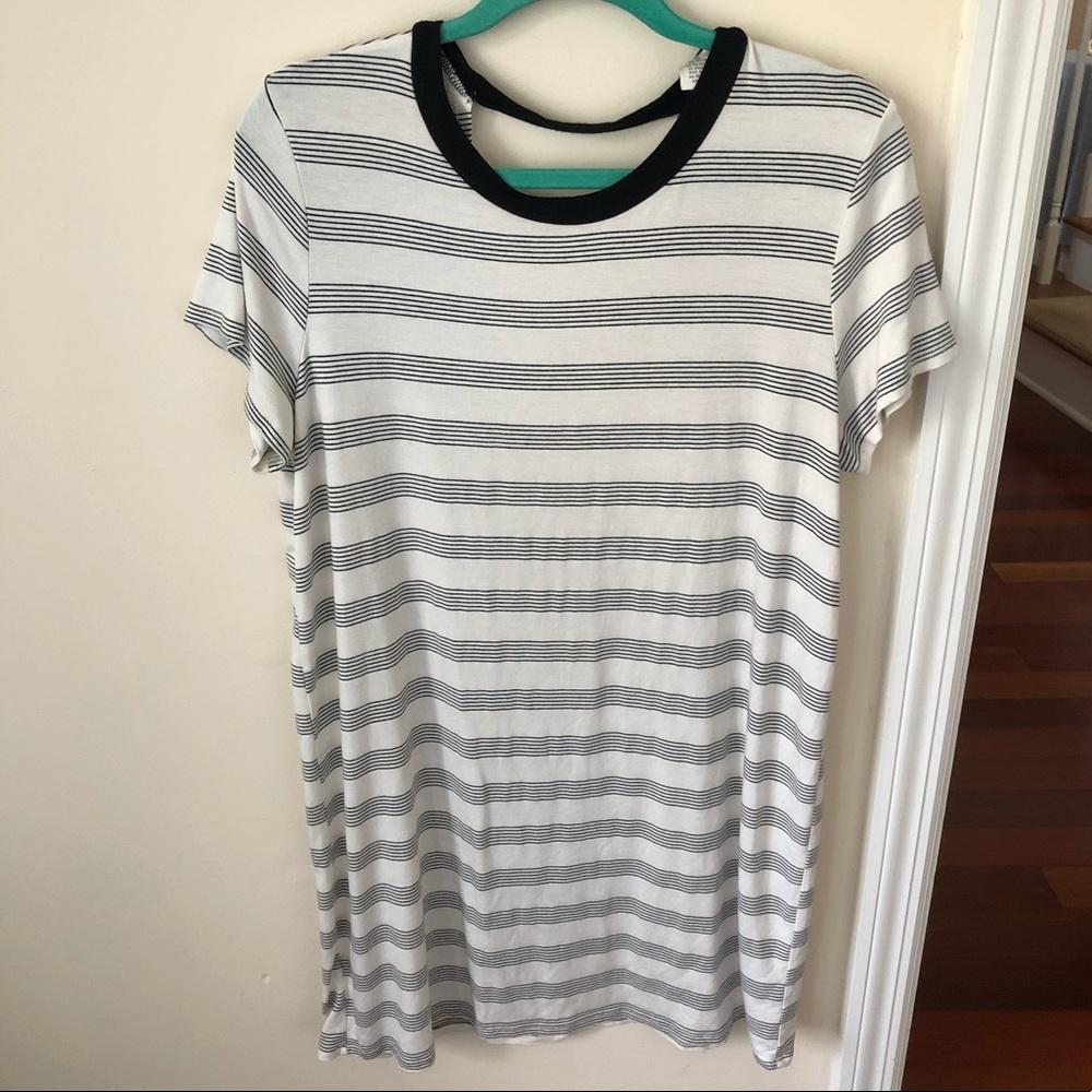 Women’s Black and White Stripe T-shirt Dress with Deep V Cut Open Back Detail